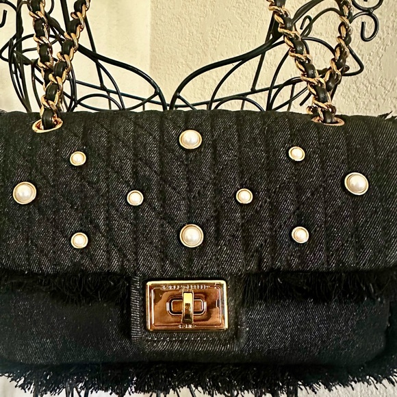 NWT Elegant Karl Lagerfeld Paris Agyness Black Denim Pearl-Embellished Bag - Picture 2 of 13